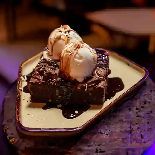 Brownie con Helado