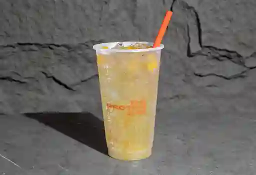 Soda Maracumango 22 Oz