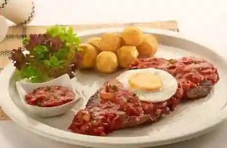 Desayuno Bistec a Caballo