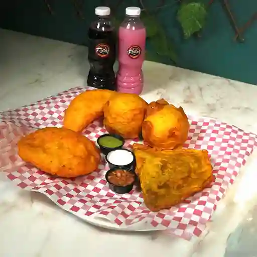 Combo 2 Papas, 1 Empanada, 1 Arepa, 1 Patacón, 2 Bebidas