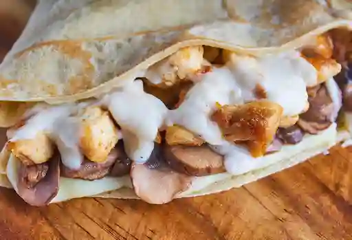 Crepe de Pollo con Champiñón