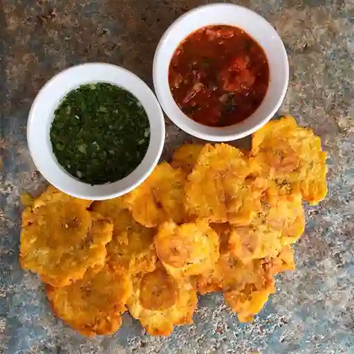 Tostones con Hogao