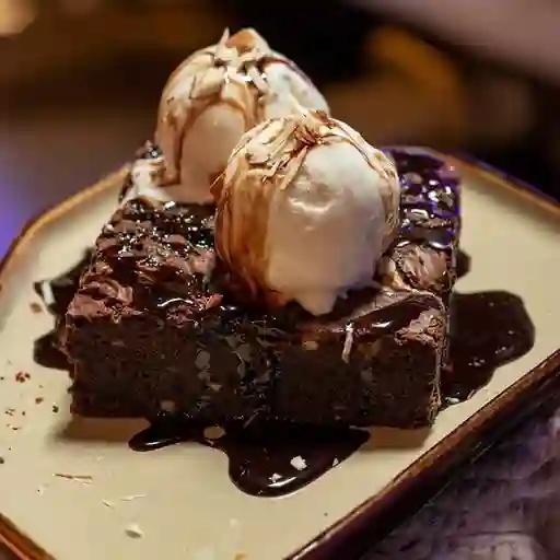 Brownie con Helado