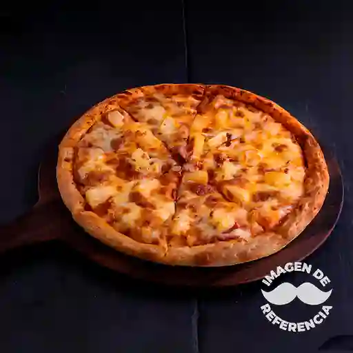 Pizza Piña y Queso