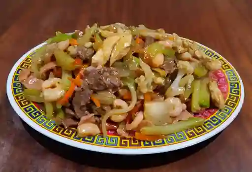 Chop Suey con Camarones