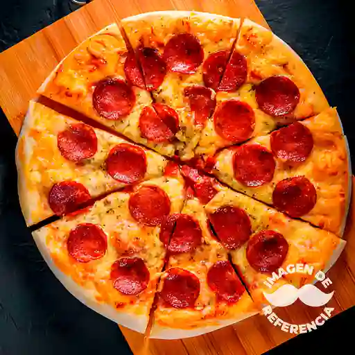 Pizza Pepperoni con Champiñón Mediana