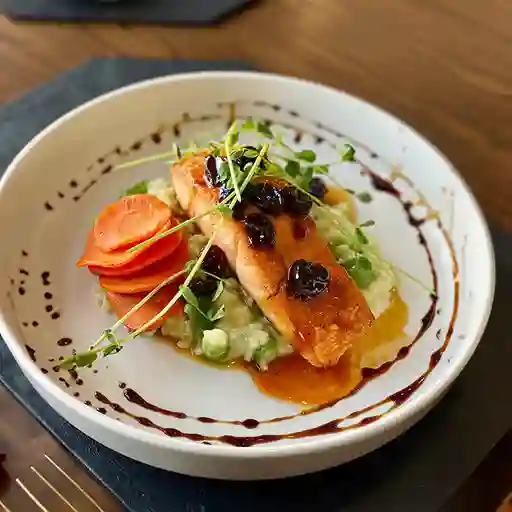 Salmón con Gremolata y Risoni