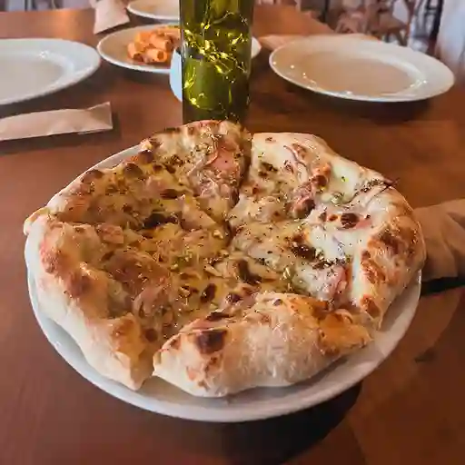 Pizza Puttanesca