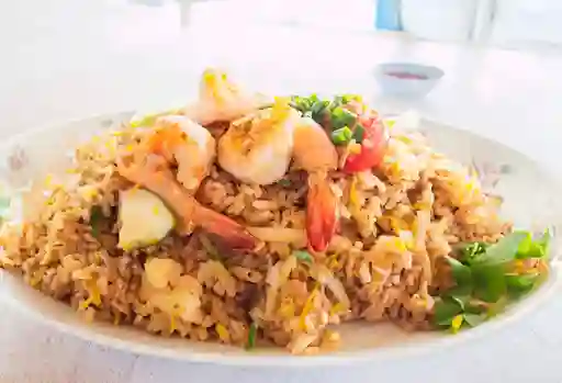 Arroz con Pollo y Camarón