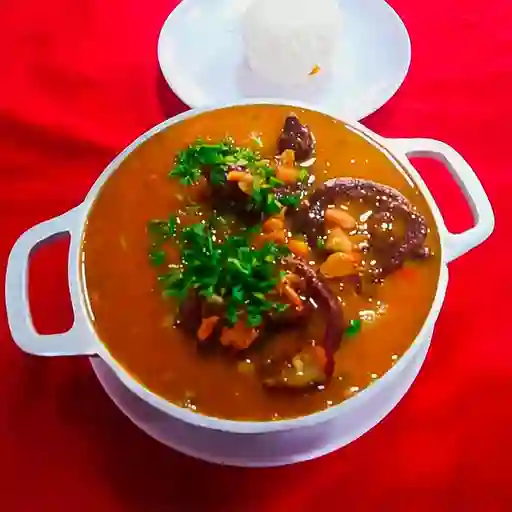 Sancocho de Zaragoza y Paticas de Cerdo