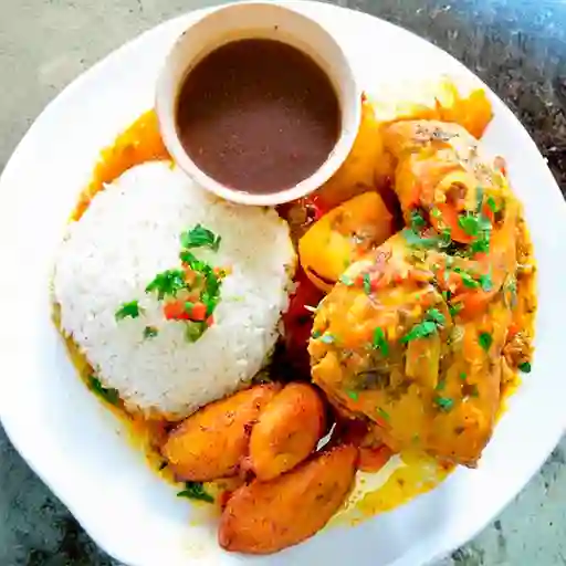 Pollo Guisado