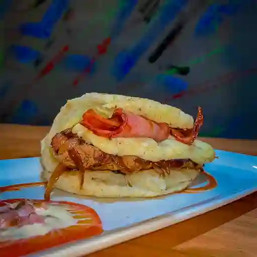 Arepa Cochinita