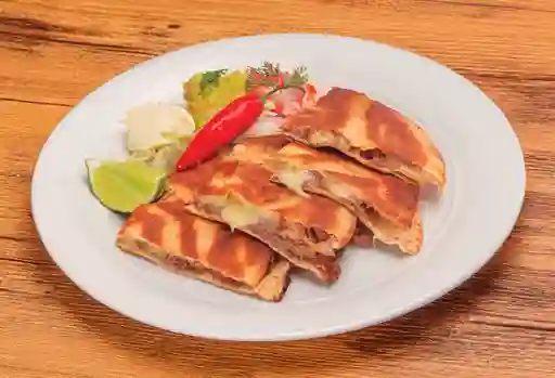 Quesadilla con Birria