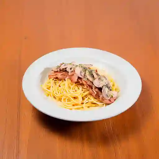 Spaguetti Carbonara con Pollo