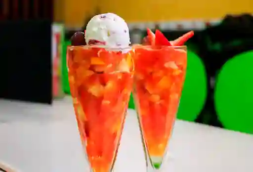 Salpicón con Helado 12 Oz