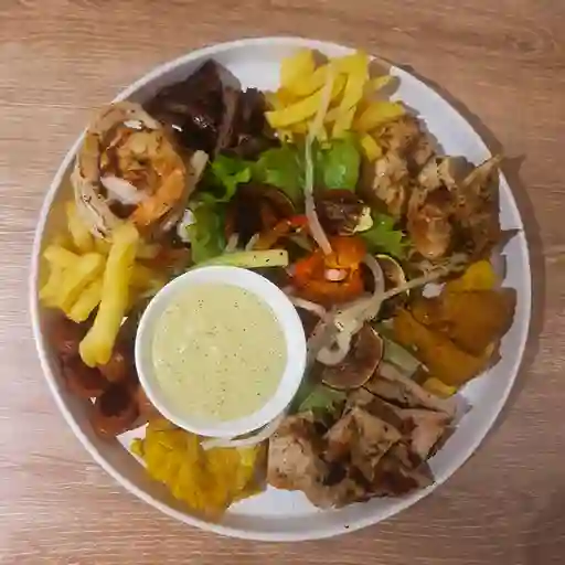 Picada de Carnes La Pajará