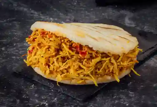 Arepa Pollo Criollo