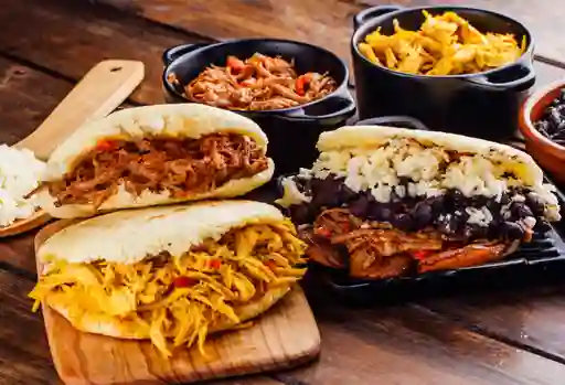 Arepa a la Criolla