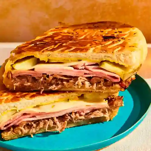 Cubano de Pollo 	