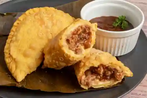 Empanada D' Costillas BBQ