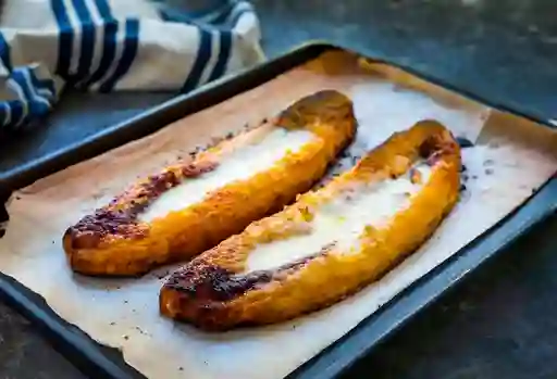 Maduro Asado con Queso Crema