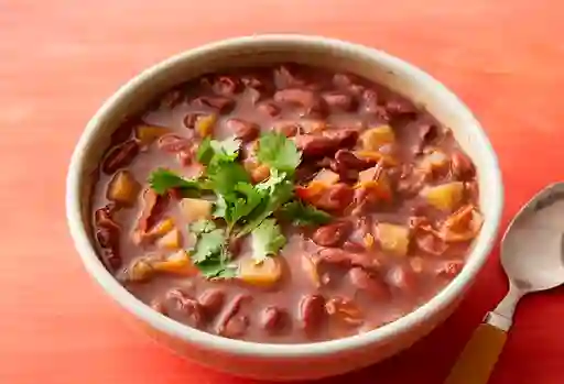 Frijoles con Chicharrón