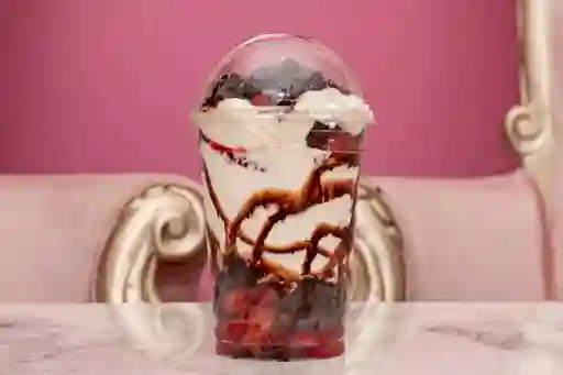 Fresas con Crema y Brownie
