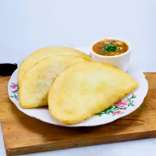 Empanada Peto con Carne