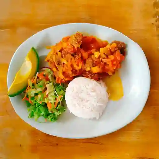 Combo Cerdo Encebollado y Bebida