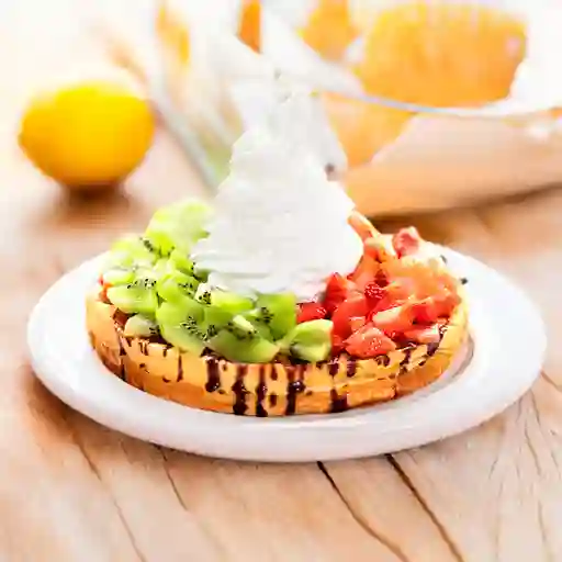 Waffle con Helado y Frutas