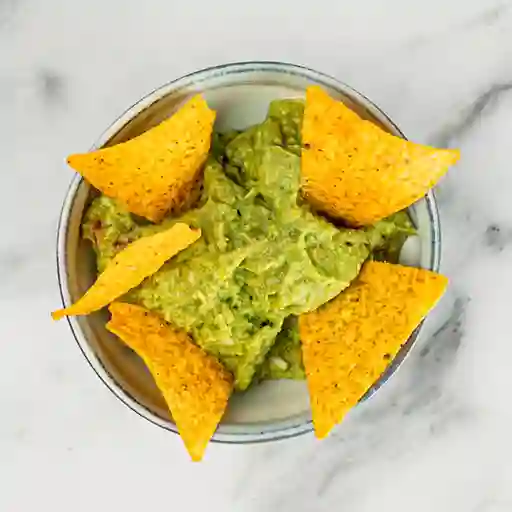 Nachos con Guacamole