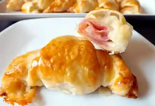 Croissant de Jamón y Queso