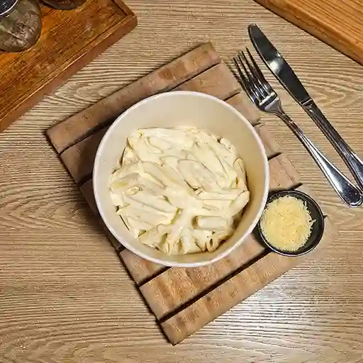 Pasta Cuatro Quesos