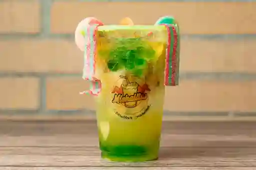Michelada de Maracumango con Águila 473 ml