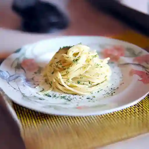 Pasta Pesto y Camarón