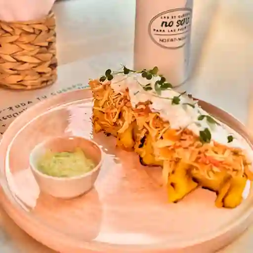 Waffle de Yuca con Pollo