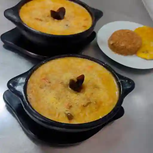 Cazuela de Marisco Gratinada