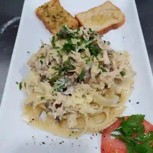 Pasta de Pollo con Champiñones