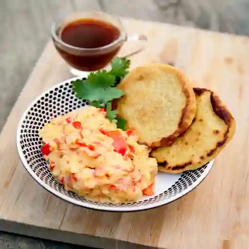 Desayuno con Arepa Asada