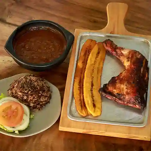 Almuerzo Ejecutivo con Pernil