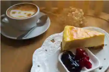 Combo Torta de Queso + Un Expreso Caliente Doble