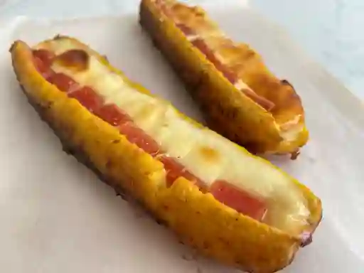 Plátano Maduro con Queso y Bocadillo