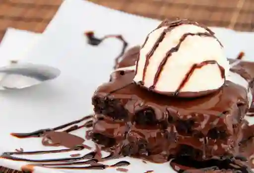 Brownie con Helado