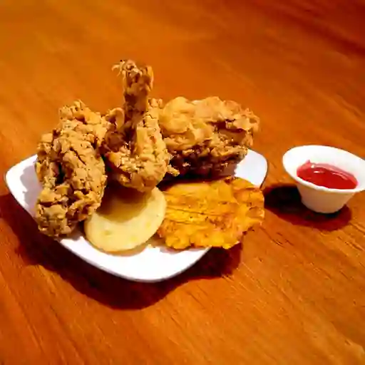 Bandeja con Pollo Broaster