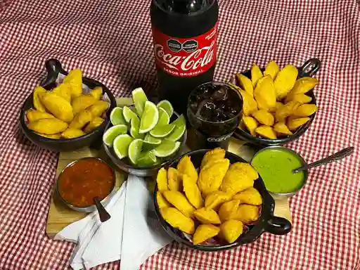 50 Empanaditas Iglesia + Coca-cola 1,5