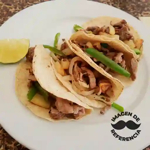 Taco Dorado de Bistec