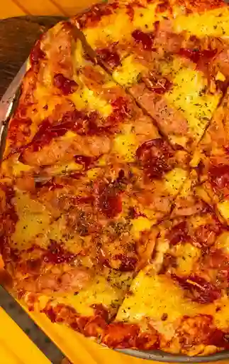Pizza Caníbal
