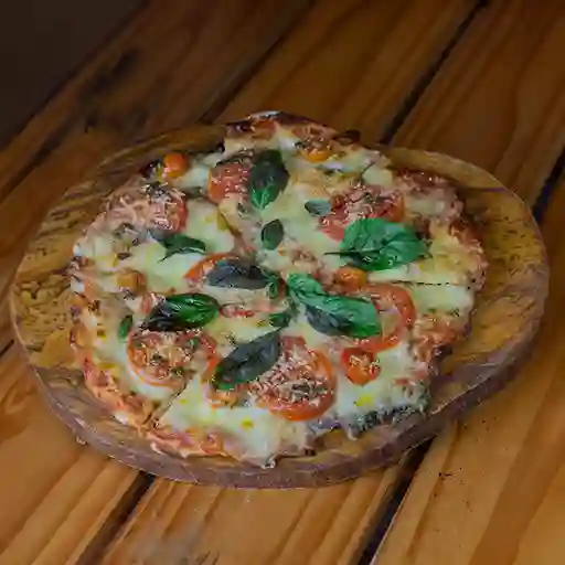 Pizza Tomate y Albahaca