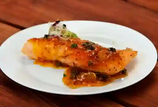 Salmón en Salsa Maracachafa