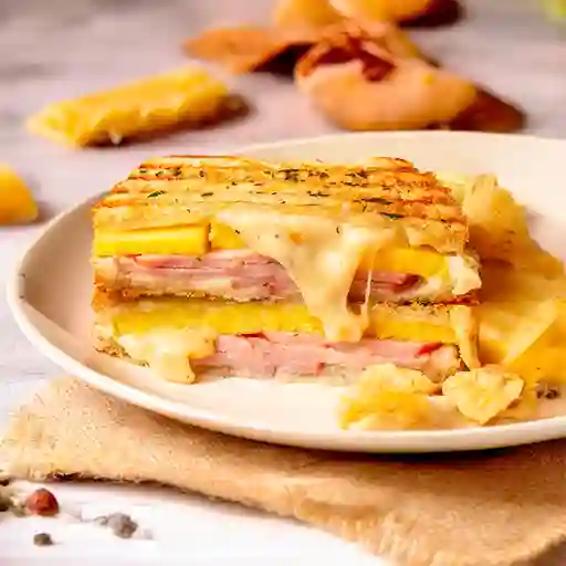 Sándwich Hawaiano